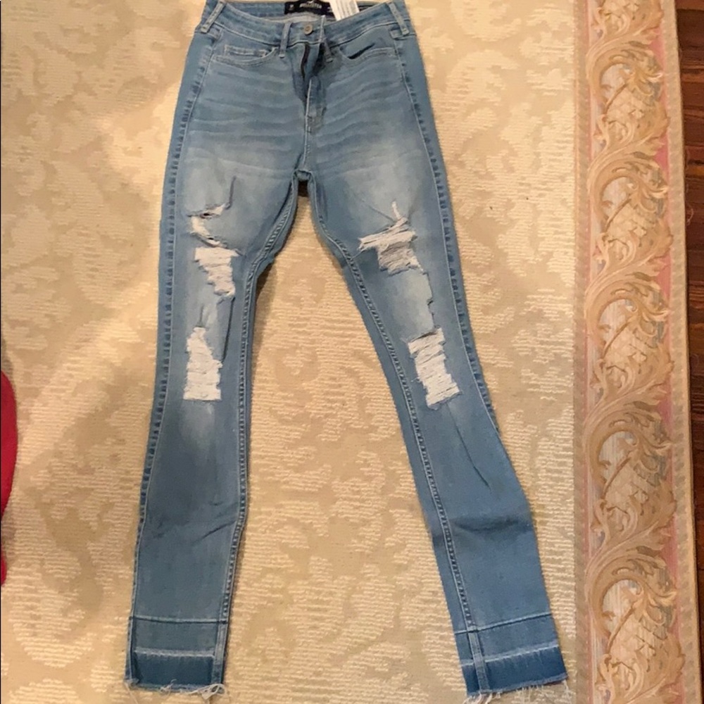 Hollister light wash ripped skinny jeans